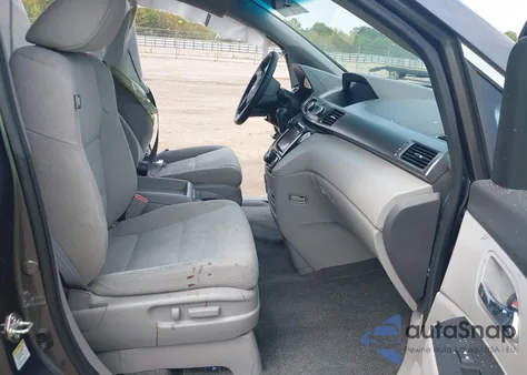 2017 Honda Odyssey Se from USA, damaged, VIN 5FNRL5H36HB024147